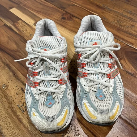 adidas | Shoes | Adidas White And Gray Sneakers With Red  display picture 1